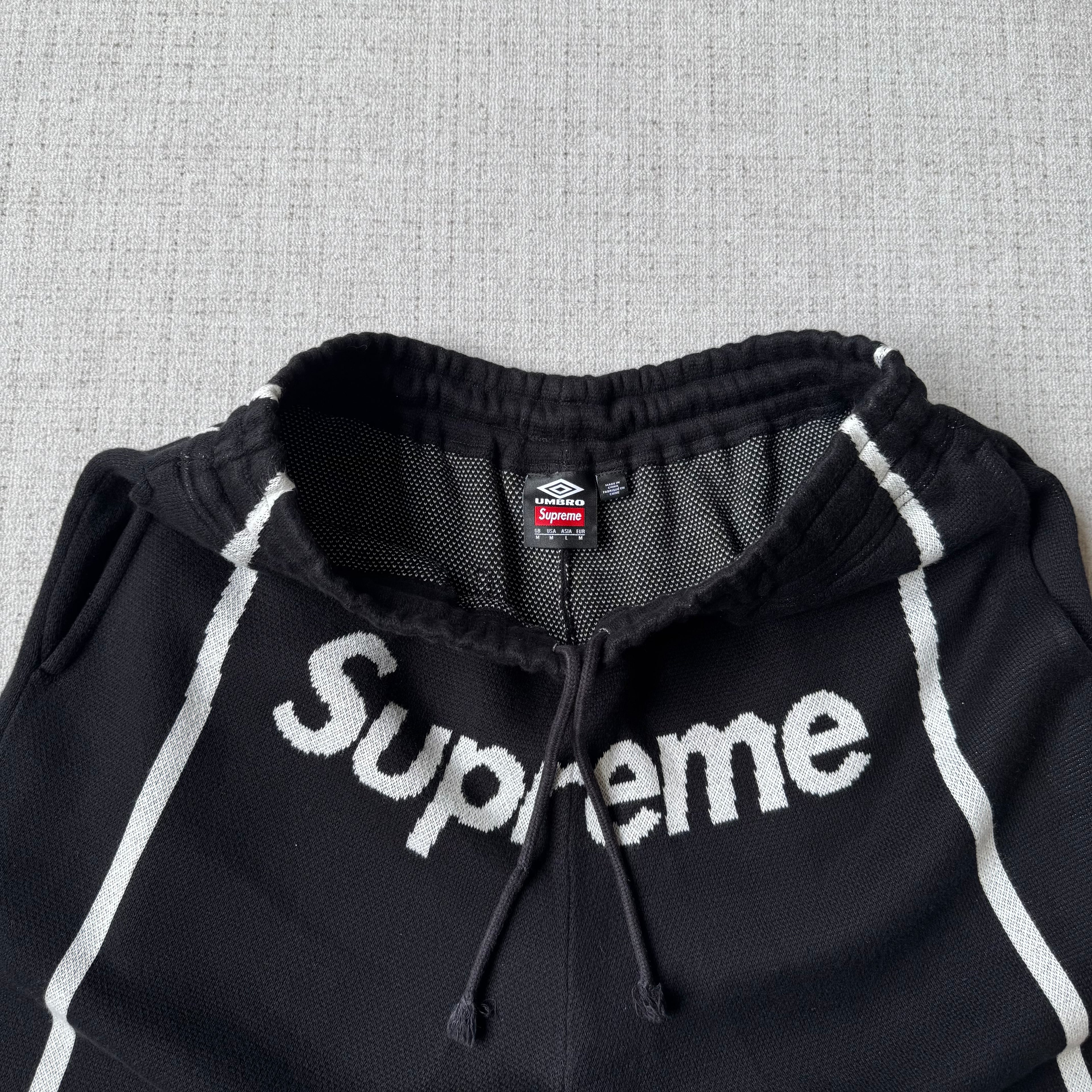 Supreme Umbro Shorts Schwarz