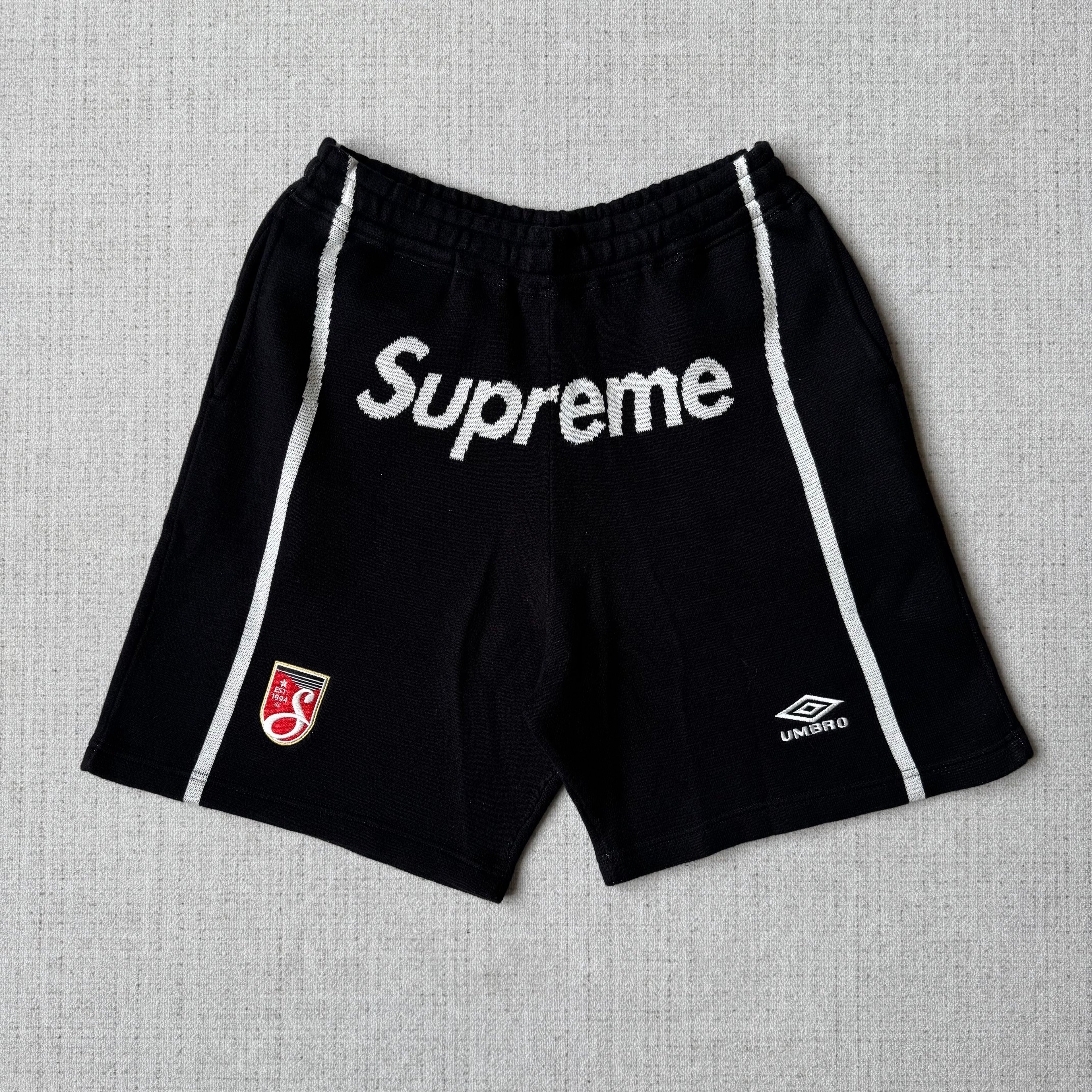 Supreme Umbro Shorts Schwarz